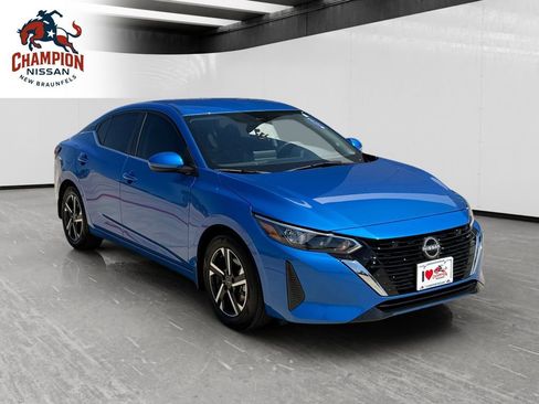 Used 2025 Nissan Sentra SV FWD image 7