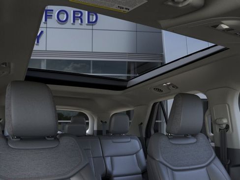 New 2026 Ford Explorer Active w/ Active Comfort Package AWD/4WD image 37