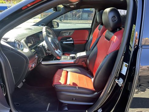 Used 2023 Mercedes-Benz GLA 45 AMG 4MATIC image 18