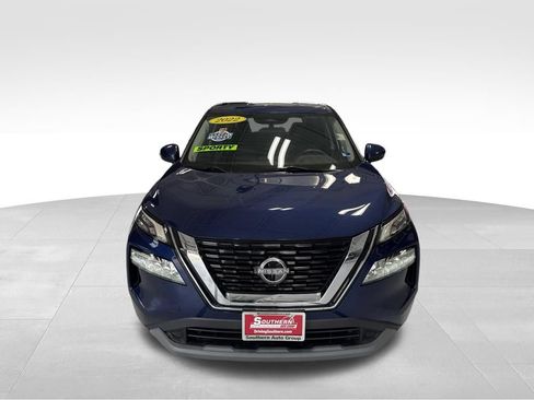 Used 2022 Nissan Rogue SV FWD image 9