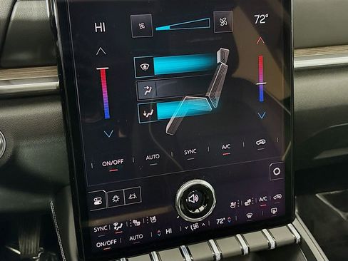 New 2026 GMC Terrain Denali w/ LPO, Black Badging Package image 16