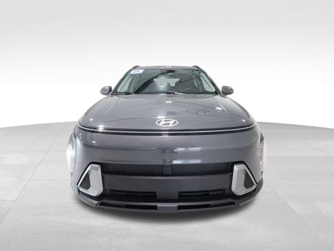 Used 2025 Hyundai Kona SEL FWD image 7