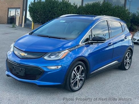 Used 2017 Chevrolet Bolt Premier w/ Driver Confidence II Package FWD image 3