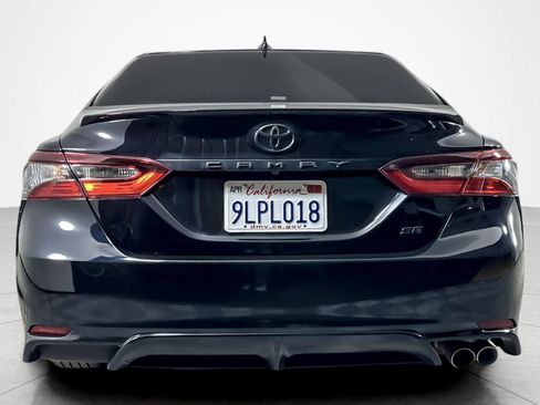 Used 2024 Toyota Camry SE image 4