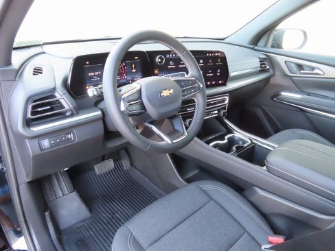 New 2026 Chevrolet Traverse LT w/ Driver Confidence Package image 18