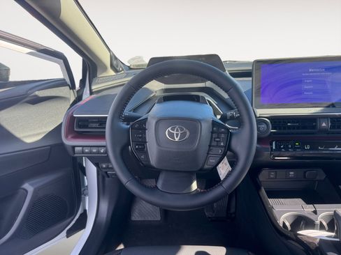 Used 2026 Toyota Prius Plug-In Hybrid FWD image 12