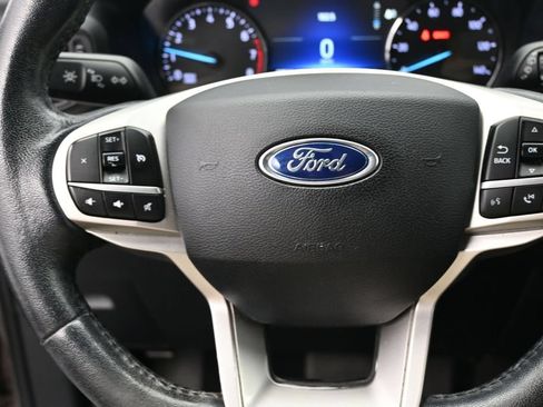 Used 2021 Ford Explorer XLT RWD image 15