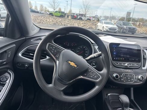 Used 2023 Chevrolet Malibu LT w/ LPO, Floor Liner Package image 10