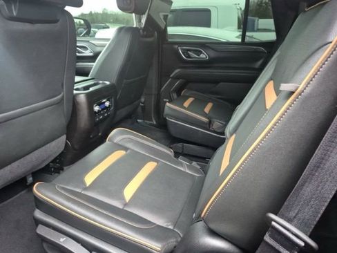 Used 2021 GMC Yukon AT4 w/ AT4 Premium Package image 6