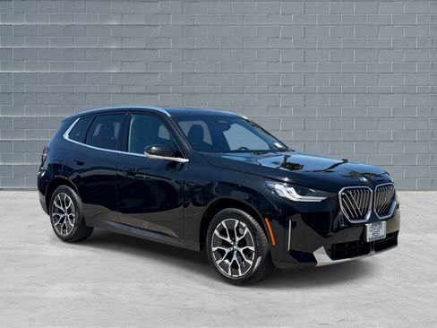 Used 2025 BMW X3 xDrive30i w/ Convenience Package AWD/4WD image 1