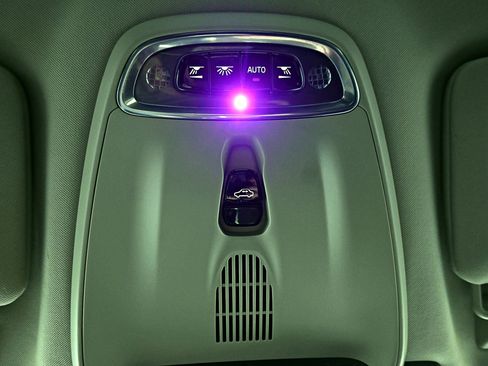 Used 2018 Volvo V90 T6 Cross Country w/ Convenience Package image 20