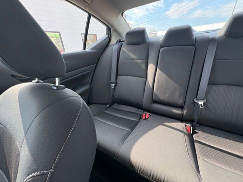 Used 2025 Nissan Altima 2.5 SV image 40