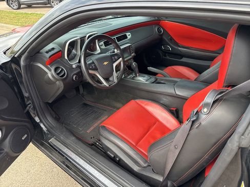 Used 2013 Chevrolet Camaro SS RWD image 18