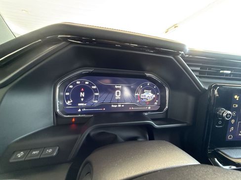 Certified 2025 GMC Sierra 1500 AT4 w/ Technology Package image 18