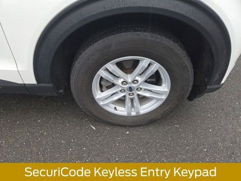 Certified 2023 Ford Explorer XLT w/ Equipment Group 202A image 13