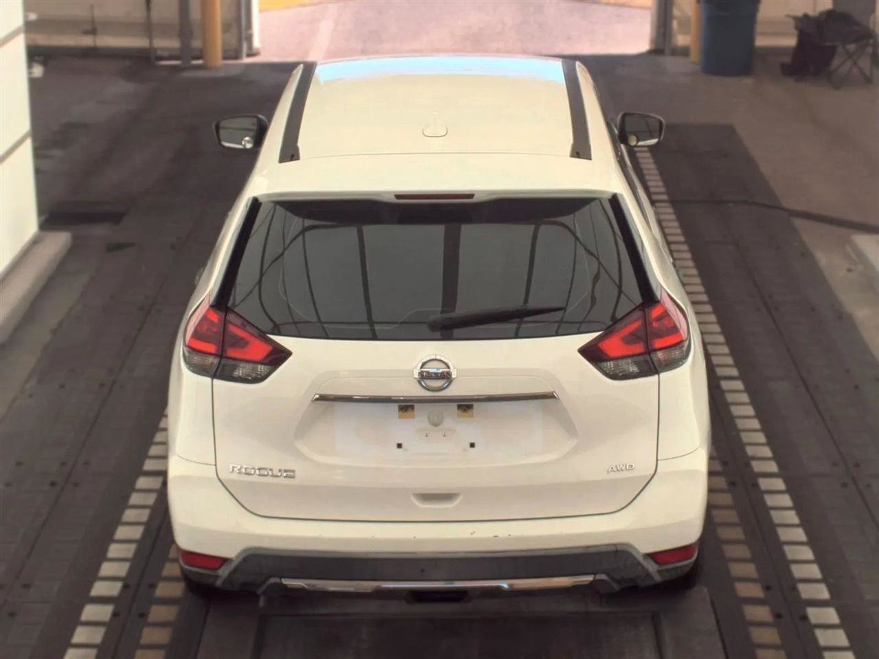 Used 2020 Nissan Rogue S AWD/4WD image 6