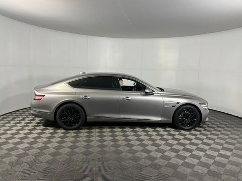 Used 2021 Genesis G80 2.5T image 3