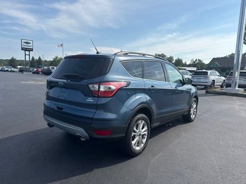 Used 2018 Ford Escape SE FWD image 3