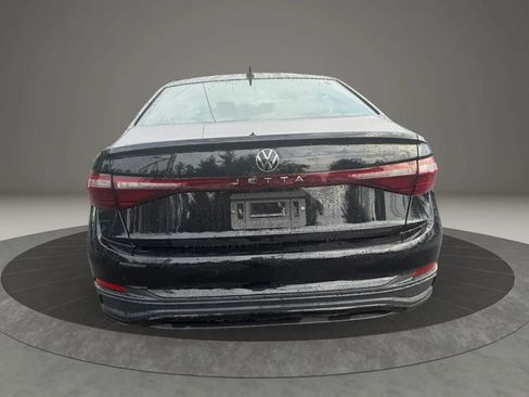 Used 2025 Volkswagen Jetta Sport FWD image 6