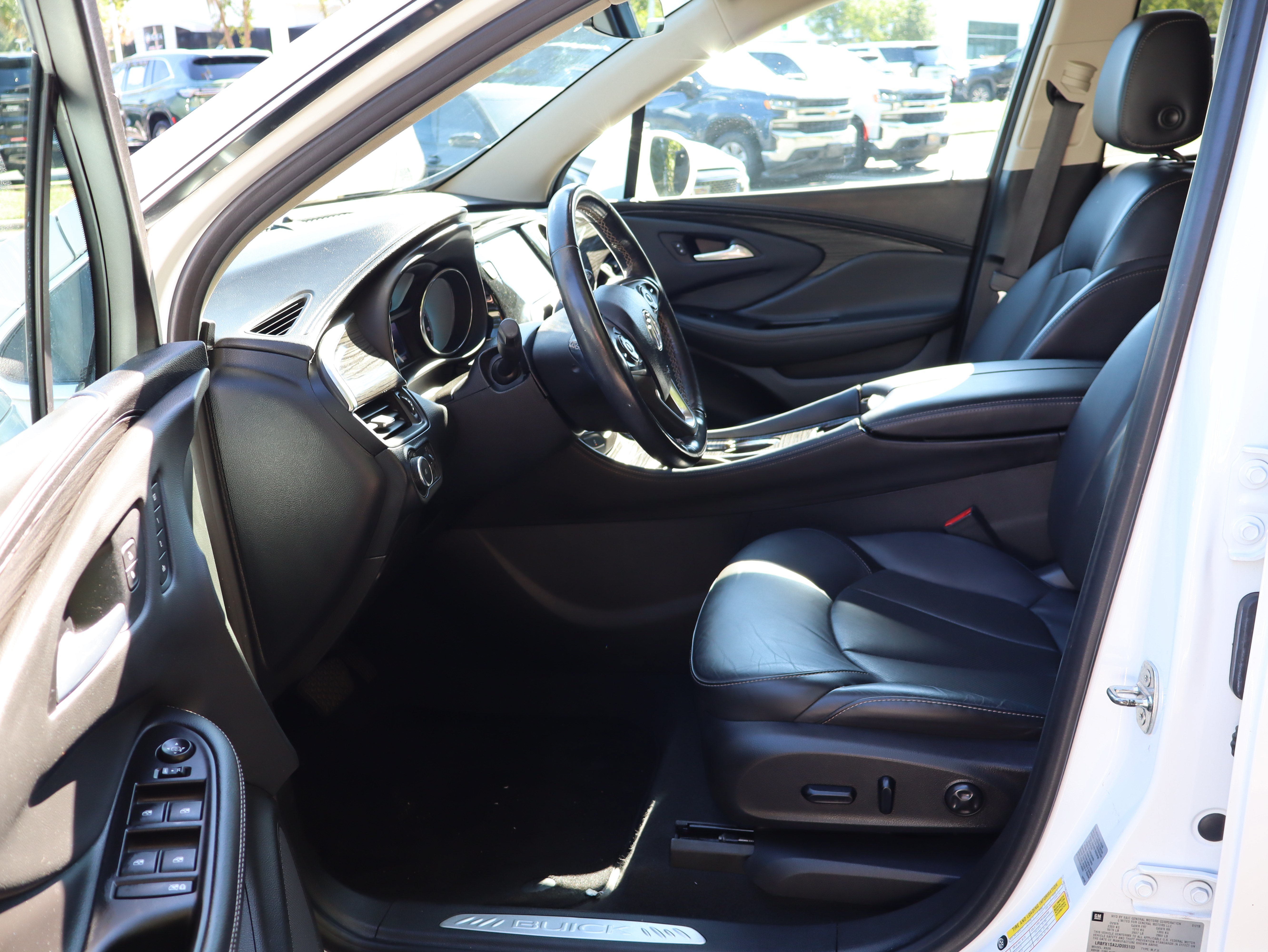 Used 2018 Buick Envision Essence FWD image 20