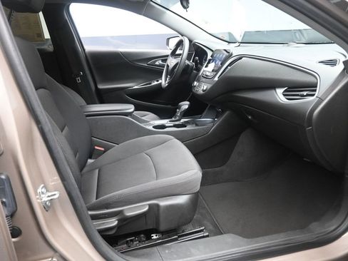 Used 2023 Chevrolet Malibu LT w/ Driver Confidence Package image 25