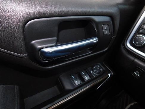 Used 2022 Chevrolet Silverado 1500 LT Trail Boss image 26