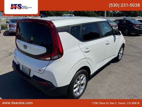 Used 2021 Kia Soul S FWD image 5