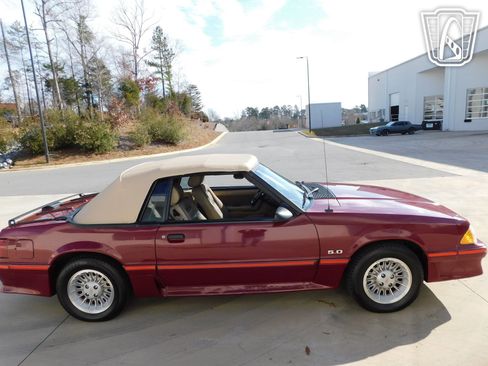 Used 1987 Ford Mustang GT image 32