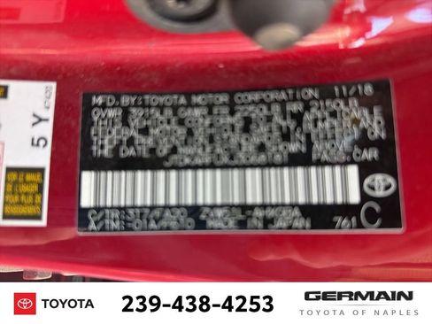 Certified 2018 Toyota Prius Three image 23