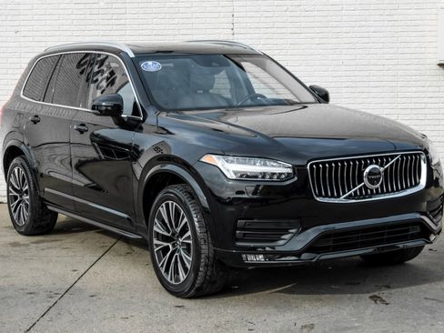 Used 2020 Volvo XC90 T5 Momentum image 6