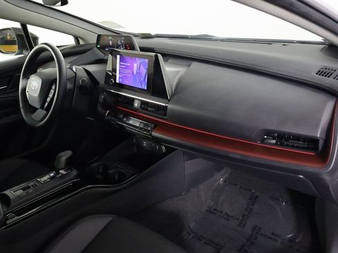 Used 2023 Toyota Prius Prime FWD image 9