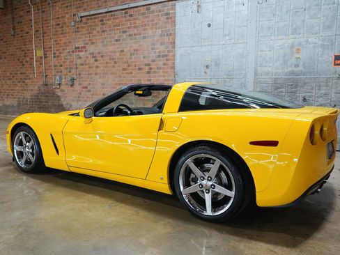 Used 2007 Chevrolet Corvette Coupe w/ Preferred Equipment Group RWD image 59