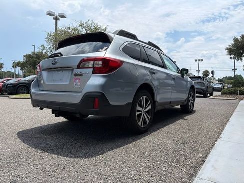 Used 2019 Subaru Outback 2.5i Limited AWD/4WD image 8