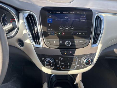 Used 2024 Chevrolet Malibu LT image 18