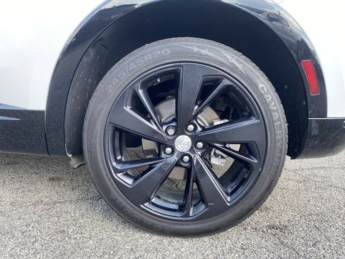 Used 2021 Buick Envision Essence w/ Sport Touring Package image 9