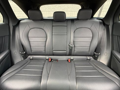 Used 2019 Mercedes-Benz GLC 300 4MATIC w/ AMG Line image 13