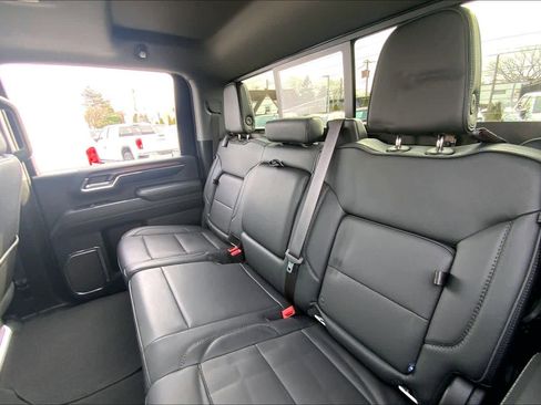 Used 2024 GMC Sierra 2500 Denali w/ Denali Reserve Package image 19