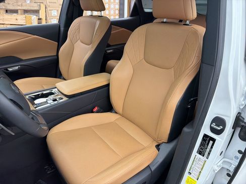 Used 2025 Lexus RX 350 Premium image 20