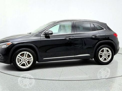 Used 2023 Mercedes-Benz GLA 250 4MATIC w/ Premium Package image 8