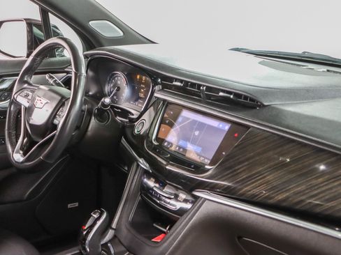Used 2023 Cadillac XT6 Premium Luxury w/ Technology Package FWD image 29