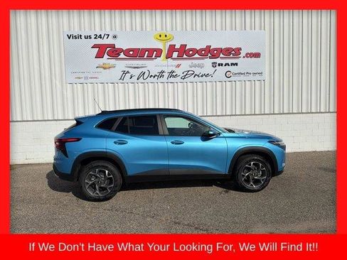 New 2026 Chevrolet Trax LT w/ Driver Confidence Package image 1