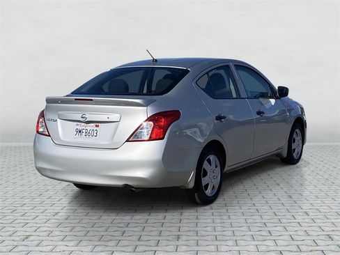 Used 2018 Nissan Versa S Plus image 6