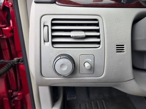 Used 2007 Buick Lucerne CX FWD image 15