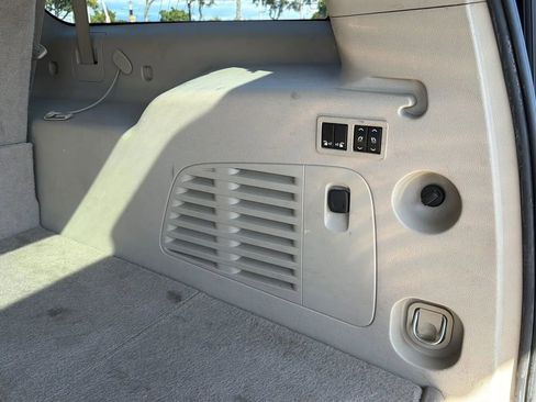 Used 2015 Cadillac Escalade ESV Luxury RWD image 42