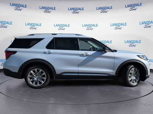 New 2026 Ford Explorer Platinum image 3