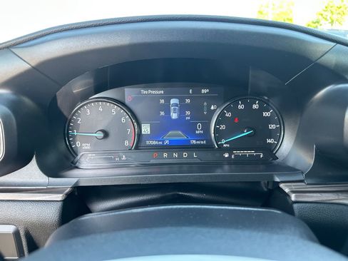 Used 2021 Ford Explorer Limited w/ Equipment Group 301A image 27