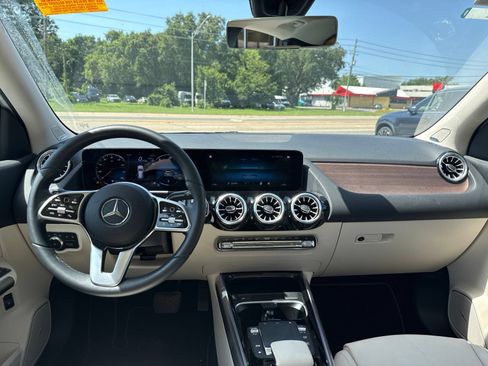 Used 2023 Mercedes-Benz GLA 250 image 9