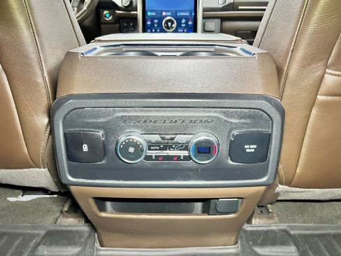 Used 2023 Ford Expedition Max King Ranch AWD/4WD image 18