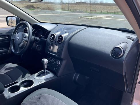 Used 2013 Nissan Rogue SV w/ Premium Pkg image 21