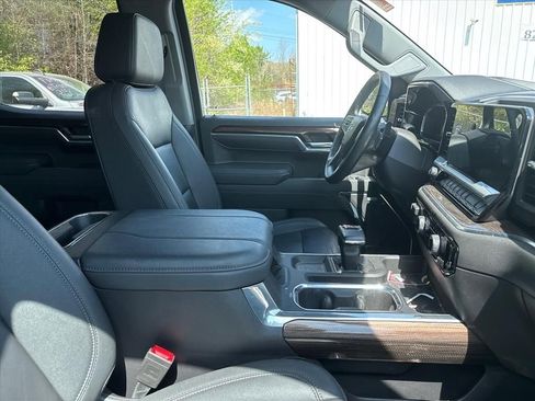 Used 2025 Chevrolet Silverado 1500 LT Trail Boss w/ Convenience Package II image 20